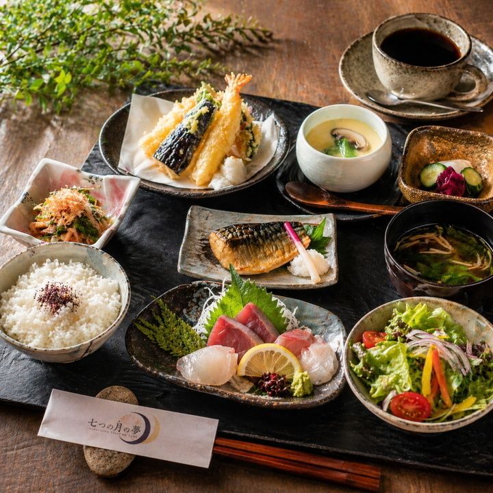 月の夢膳（1,700円）