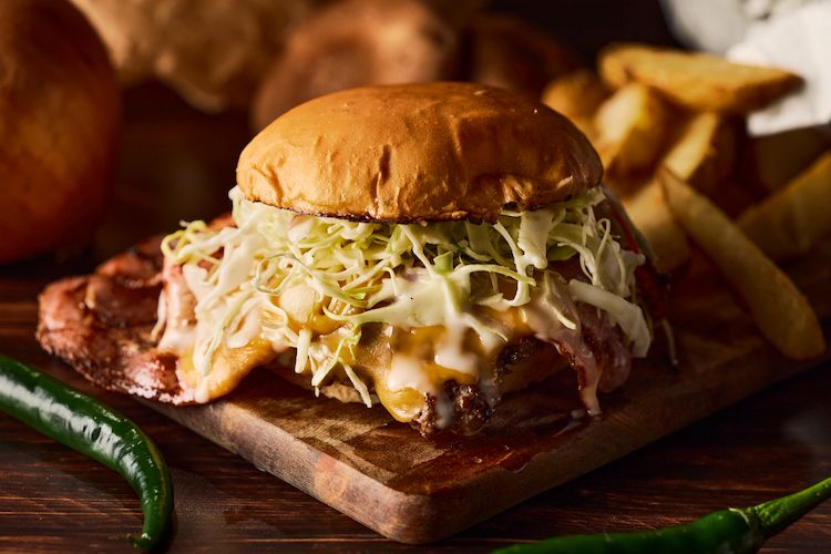 国産牛100% 自家製味噌マヨ・バーガー