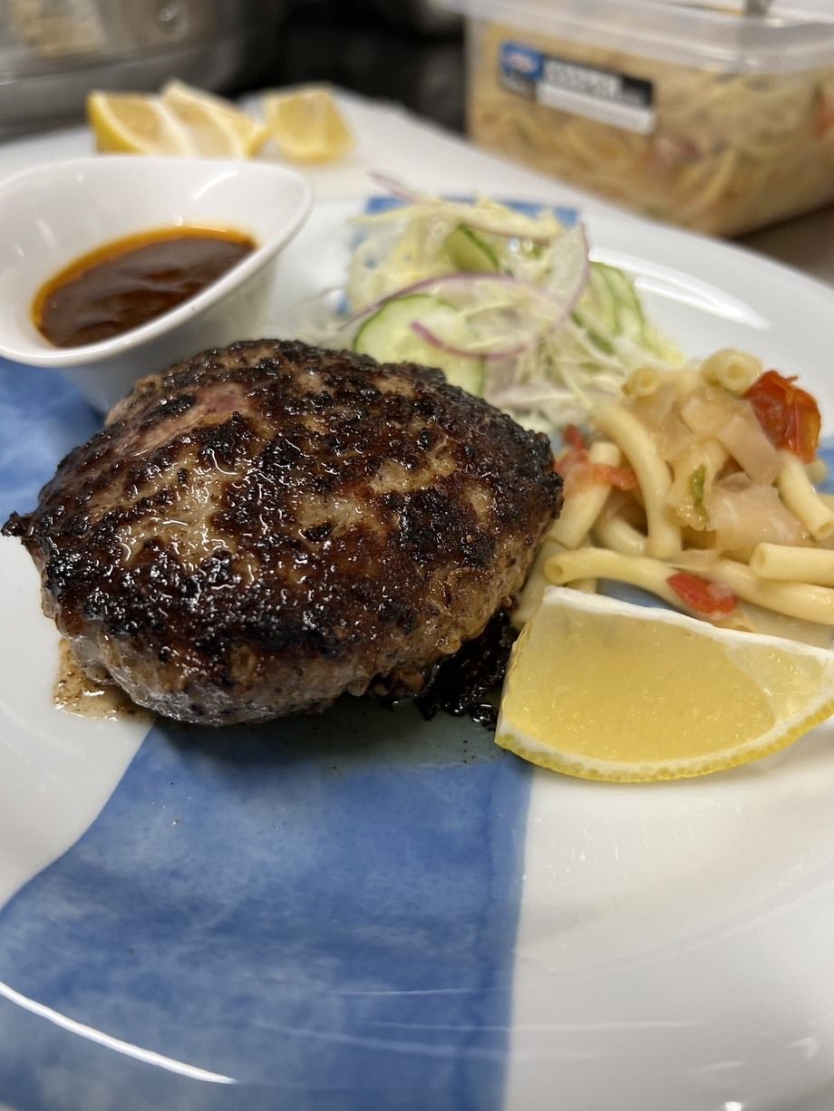 焼きたてハンバーグ定食