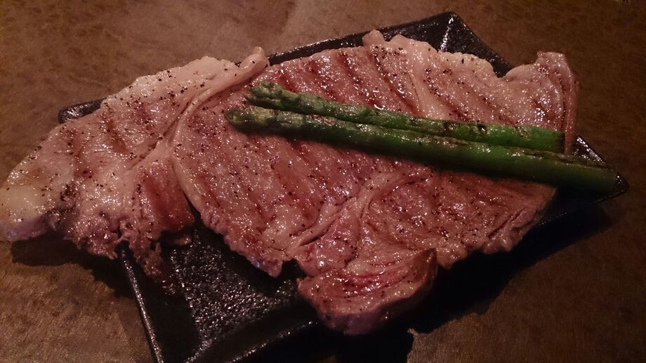 黒毛和牛・A5・特選肩ロース芯・上肩ロース芯