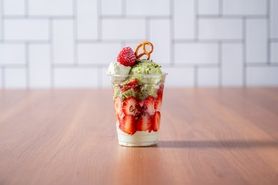 抹茶といちごのクレマパフェ