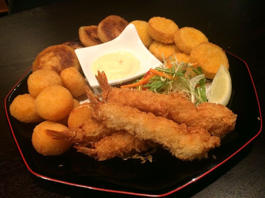 揚げ物盛り合わせ（900円から〜）