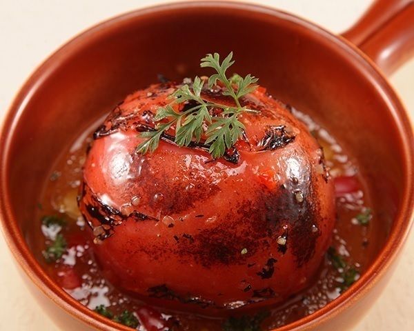 【アラカルト】丸ごとトマトのオーブン焼き（680円）