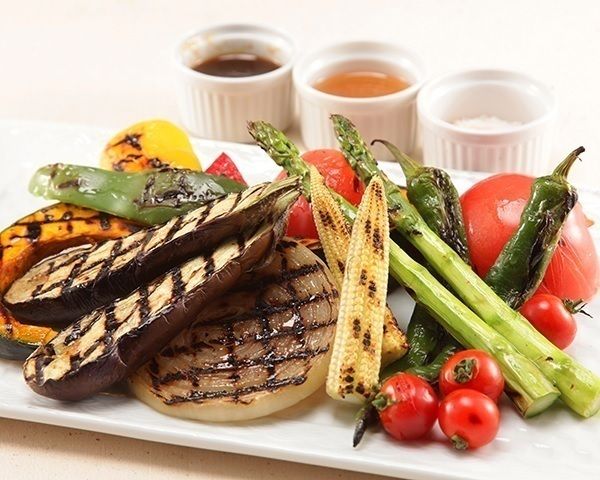 【産直野菜】焼きバーニャカウダ（980円）