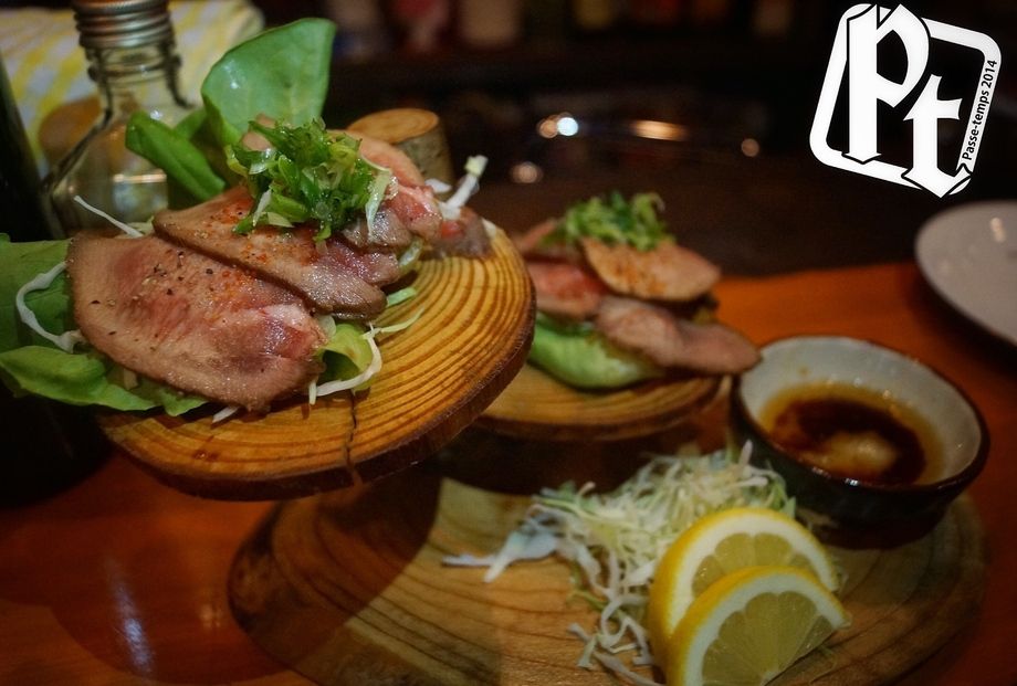 炙り牛タン刺し（¥1100）