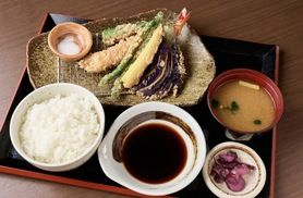 夏の米ぷら盛り定食