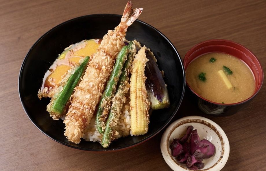 夏の米ぷら丼