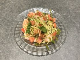 エビとフレッシュトマトの冷製パスタ