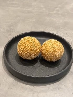 ゴマ団子