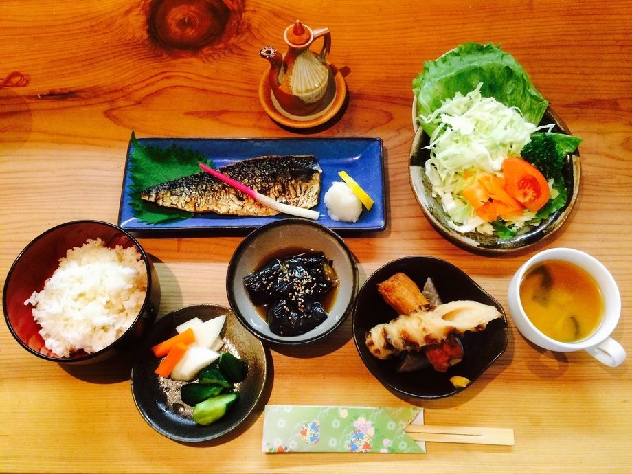 「焼き魚定食」（880（税込））