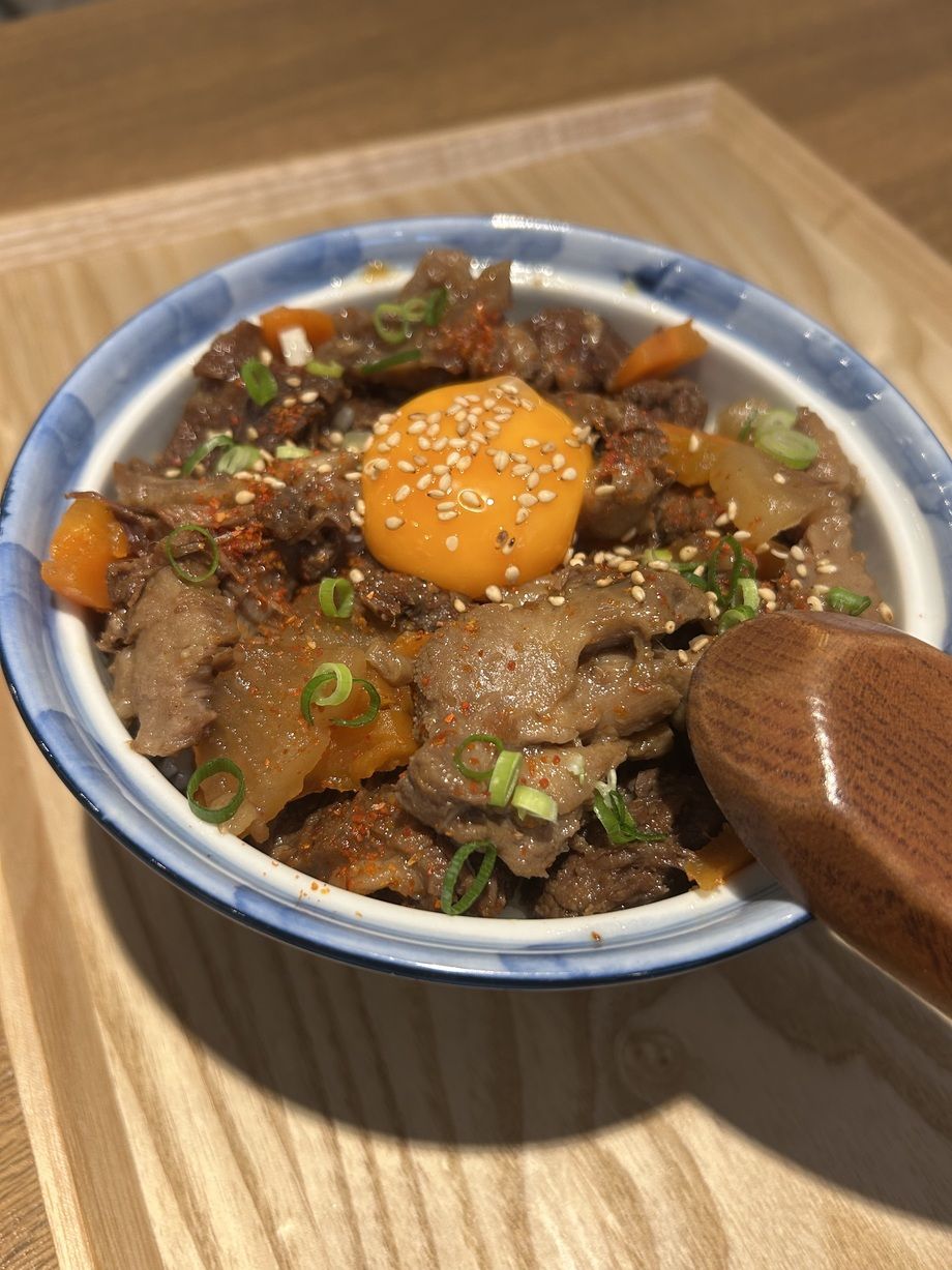 特選和牛すじ丼