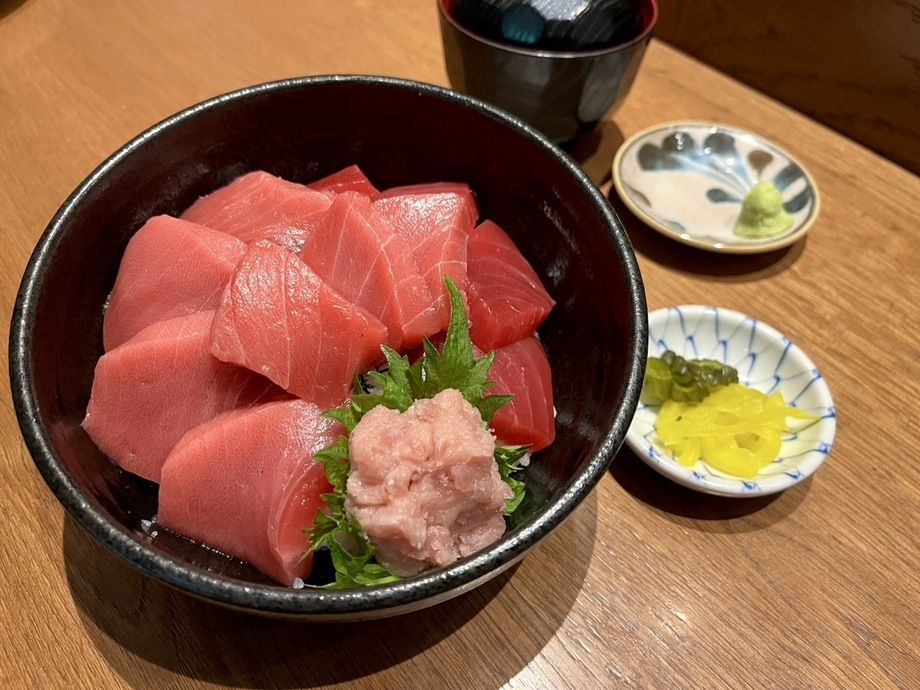 生本マグロ丼御膳