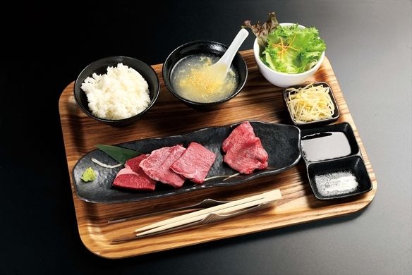 牛ヒレと牛たんのランチ