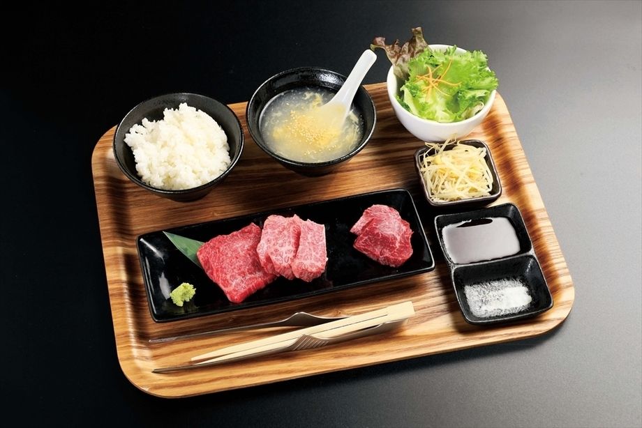和牛カルビランチ