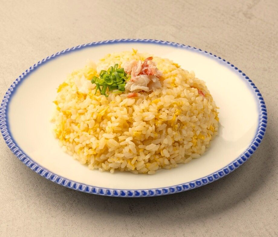 シンプル炒飯！北海道産ズワイ蟹のチャーハン