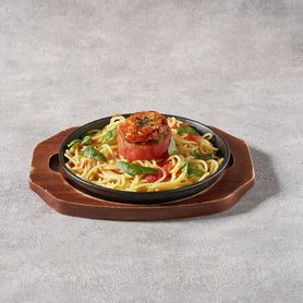 【新メニュー】焼きトマトのプッタネスカ