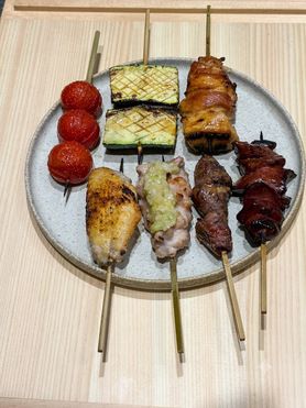 焼鳥５本+野菜２本盛