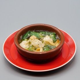 ツブ貝　オクラのアヒージョ