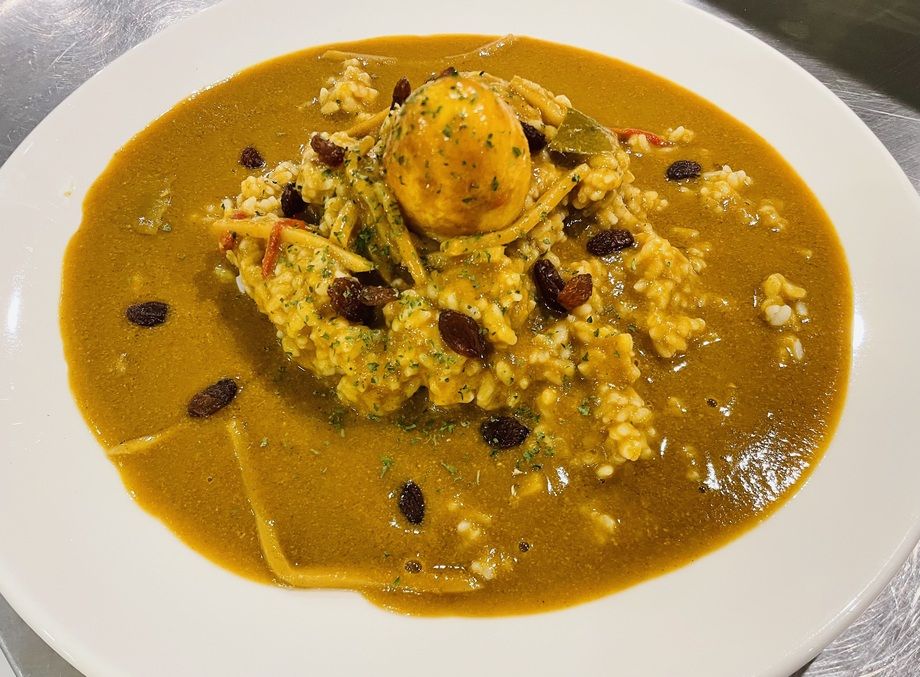 🉐【限定5食】🌶️🌶️揚げ玉子のカレー（1880）