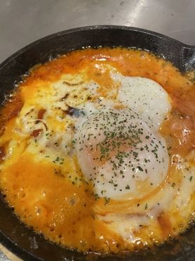 ・ピザ風トマトチーズ鉄板
