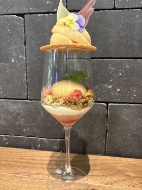 【季節限定】桃✖️すもものパフェ