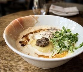 究極のトリュフカルボナーララーメン