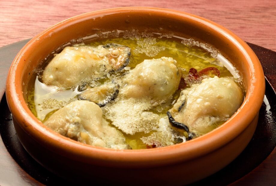 牡蠣のアヒージョ（780円）