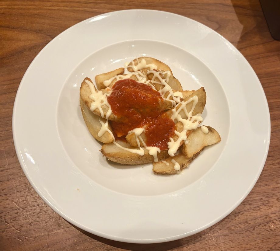 パタタス　ブラバス(フライドポテト)