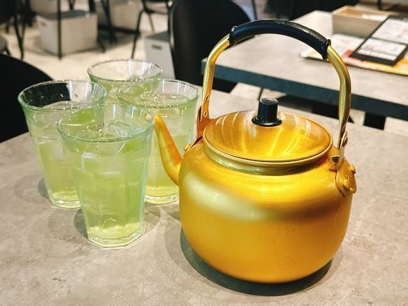  【ほぼ半額！】からさらに【半額！】みんなでシェア！やかんお茶割り（たっぷり10杯分）(STANDARD)