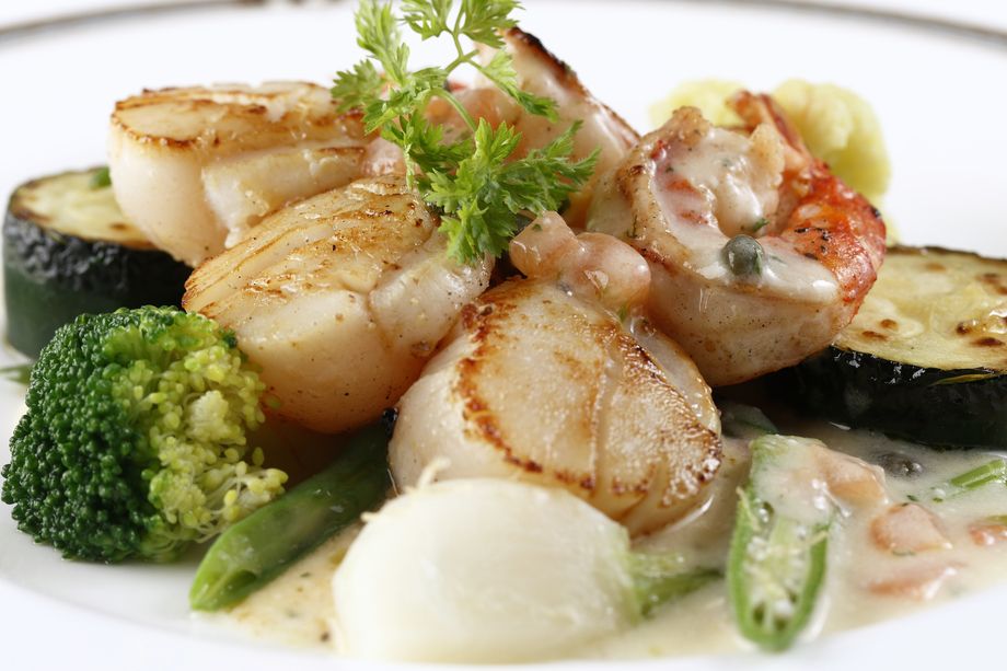 帆立と海老のグリル　（サラダ付き）（￥１５３１）