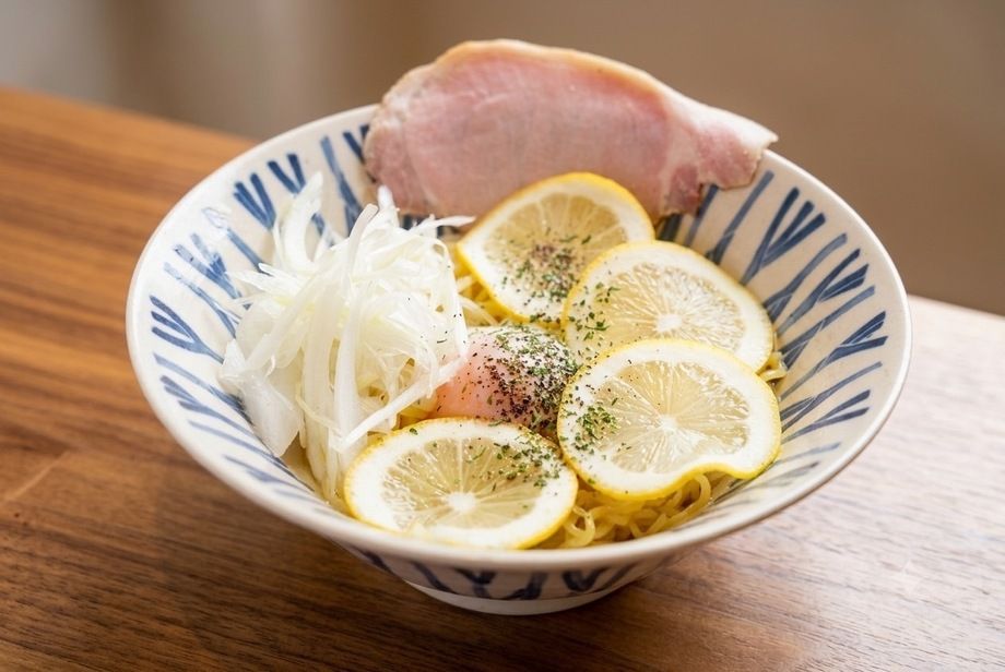 【lunchセット】🍋冷製黄金レモンの特製塩まぜそば 〜とろ〜り温玉と極みチャーシュー〜🥩