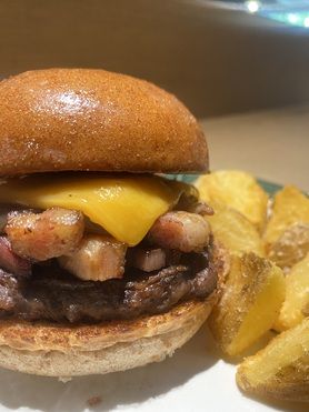 きざみベーコンチーズバーガー