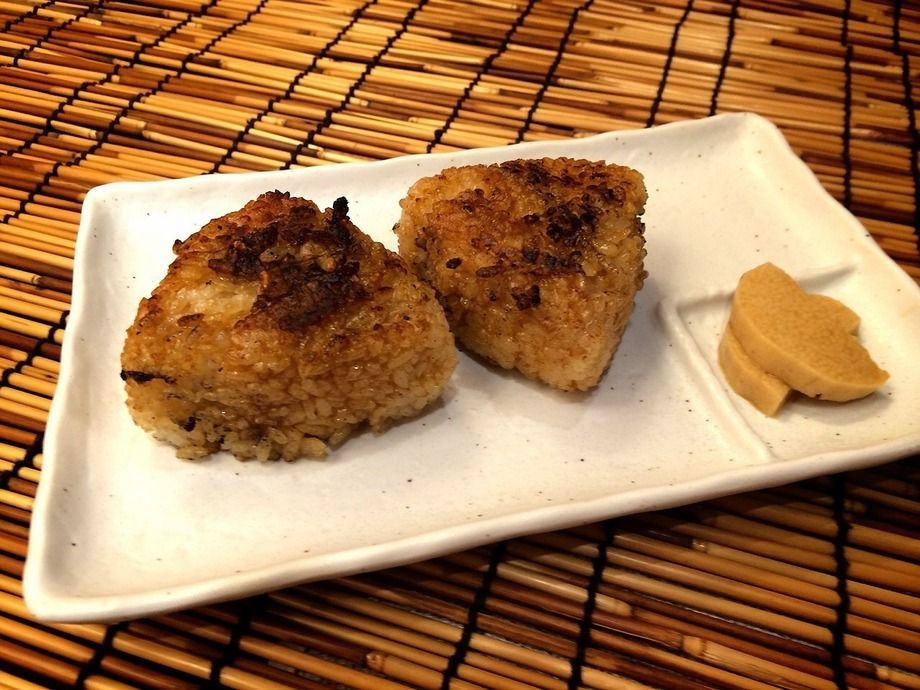 ■炭火焼きおにぎり