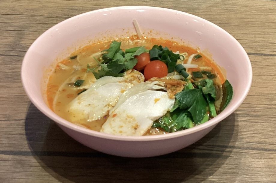 　｟本日のタイ定食》　トムヤムヌードル
