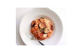 迷ったらコレ‼️なすとモッツァレラのトマトパスタ🍆🧀 （オーガニックルイボスティー付き🎵）