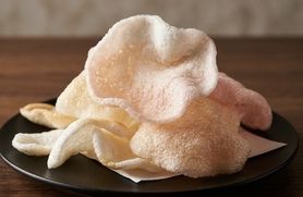 彩りえびせんと旨にんにくチップス