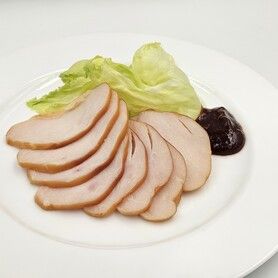 華味鶏の燻製 自家製辛味噌添え