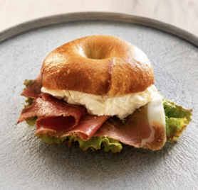 米粉ベーグル サンドウィッチ |生ハム ＆ クリームチーズ/ Rice Flour Bagel Sandwich | Prosciutto & Cream Cheese 
