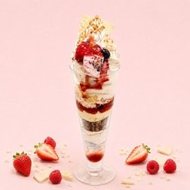 いちごぱるふぇ🍓