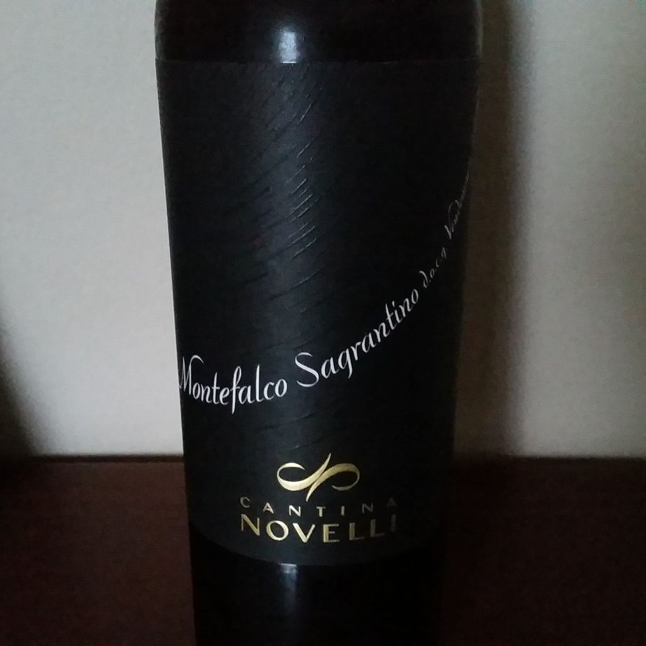 ノヴェッリ　モンテファルコ・ザクランティーノ　ウンブリア州