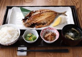 アジの干物定食