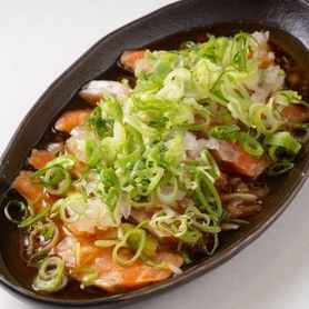 サーモンとアボカドの和風カルパッチョ