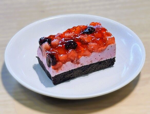 3種ベリーのムースケーキ