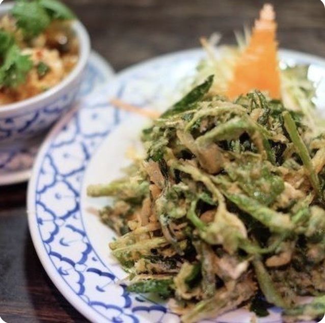 ヤム パックブン クローブ (季節限定商品）   Yum Pukbung Krob（Seasonal menu)