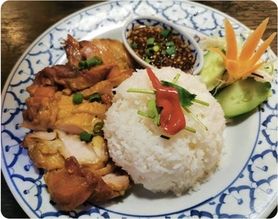 カオ ナー ガイ ヤーン  Kao naa Gai Yang   ข้าวหน้าไก่ย่าง