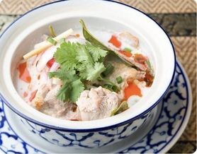 トムカーガイ/タレー Tom Kha Kai / Talay (Soup)  ต้มข่า