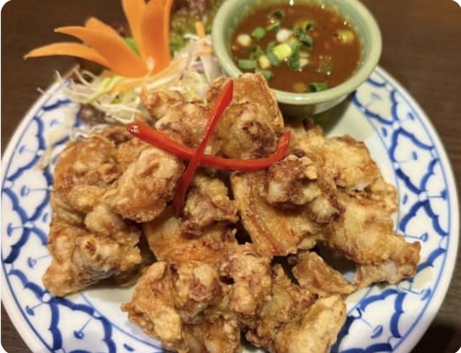 ムーサムチャン トード ナンプラー Mu Sarm Chen Tod Nam Pla หมูสามชั้นทอดนำ้ปลา