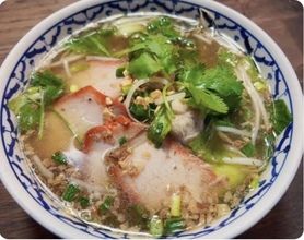 バーミー ナム ムーデーン Bamee Nam Mu Daeng บะหมี่นำ้หมูแดง