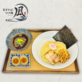 味玉辛濃厚魚介つけ麺