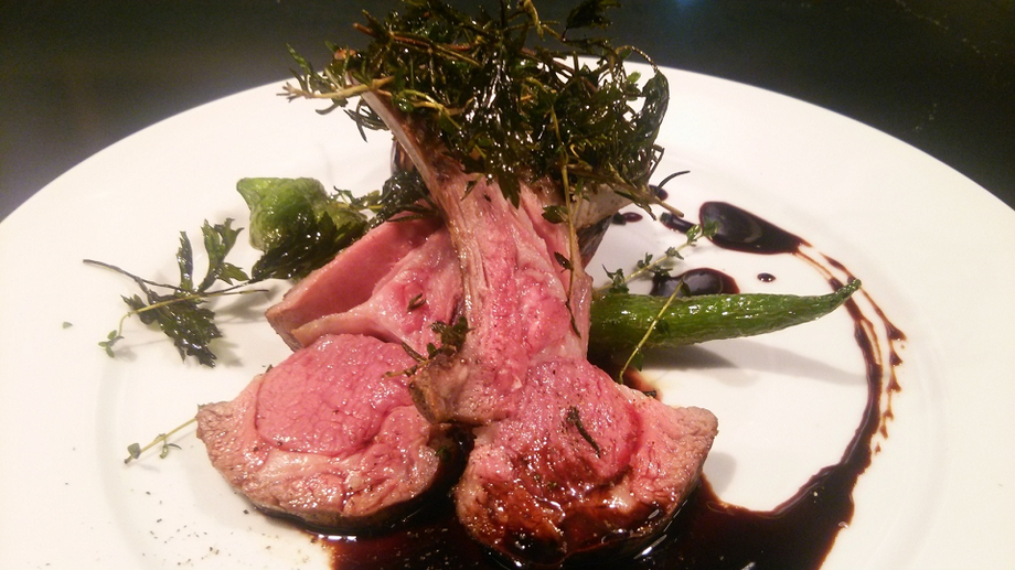 厳選！ラムのグリル～香草マリネを施して～（1,700円）